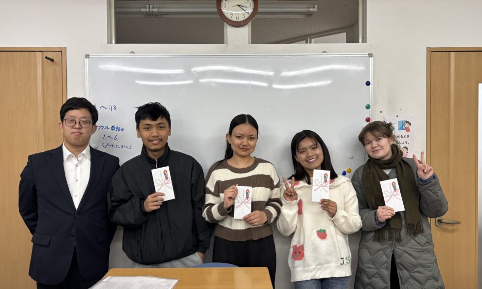 奨学金をもらいました。